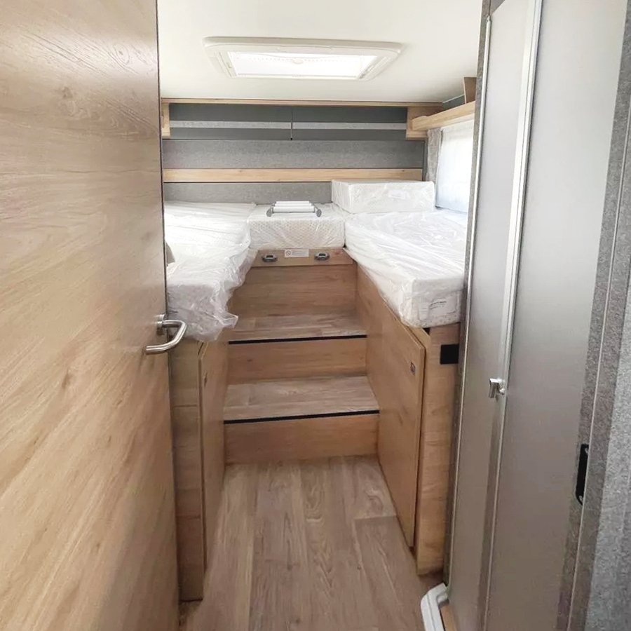 Large motorhome for rent